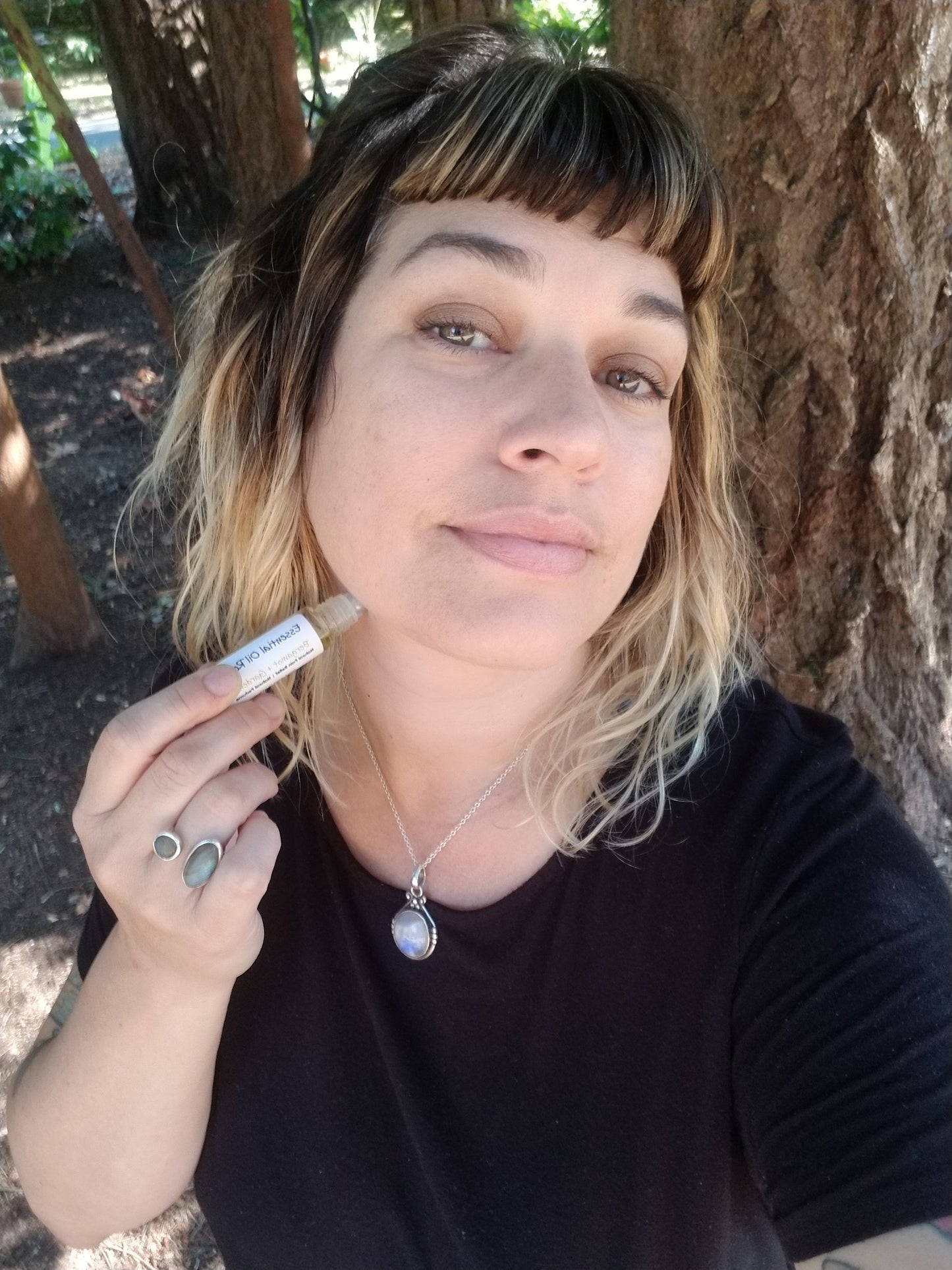 CLEAN Essential Oil Rollers | Vegan | Only 2 Ingredients | Natural Perfume | Aromatherapy | Natural Pain Relief